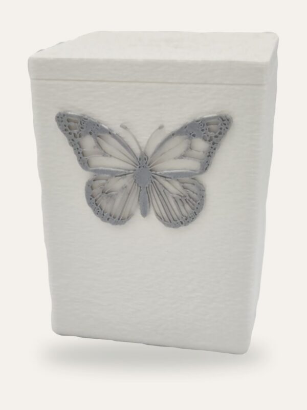 Pojemnik na płód – motyl